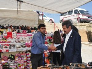 Milletvekili Adayı Ürün Seçim Çalışmalarını Sürdürüyor