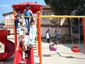 Boyalıca İlkokulu’na Oyun Parkı