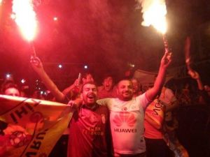 Şanlıurfa’da Galatasaraylı Taraftarların Şampiyonluk Coşkusu