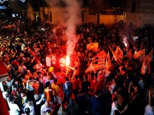 Taksim Sarı-kırmızı