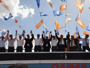 Besni Belediye Başkanı Öztürk, AK Parti’ye Katıldı