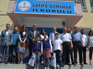 En Çok Kitap Okuyan Öğrenciye Tablet