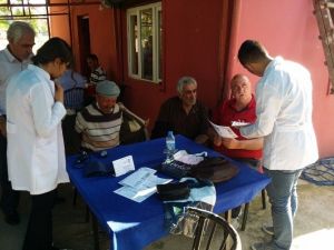 Öğrencilerden Vatandaşlara Hipertansiyon Eğitimi
