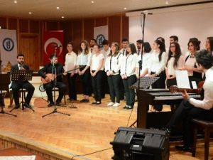 BÜ Eğitim Fakültesinden Öğretmenim Şenliği