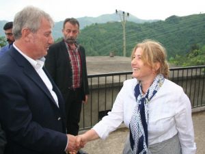 CHP Milletvekili Adayı Pekşen’den “Kapatılan Belediyeleri Yeniden Açacağız” Vaadi