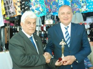 Yılın En Başarılı Esnaf Odası Başkanı, Ödülünü Aldı