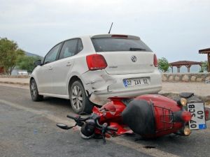 11 Yaşındaki Motosikletli Kız Çocuğu, Otomobile Çarptı