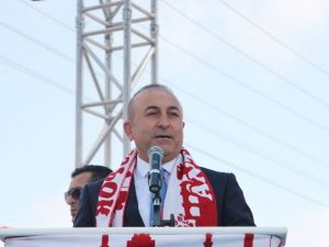 Bakan Çavuşoğlu, Antalyaspor Tesisleri’nin Temelini Attı