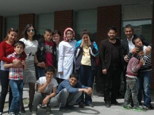 Öğretmen Ve Kuaför Çalışanlarından Örnek Davranış