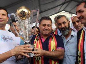 Cemal Turgut’tan Yeni Malatyaspor’a Destek