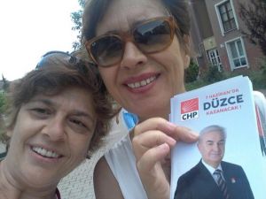 CHP Kadın Kolları Kalıcı Konutlarda Seçmeni Gezdi