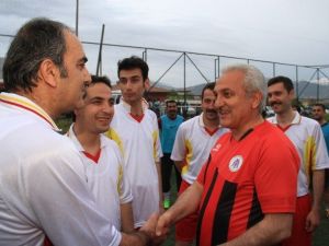Erzincan Belediyesi Birimler Arası Futbol Turnuvası Başladı