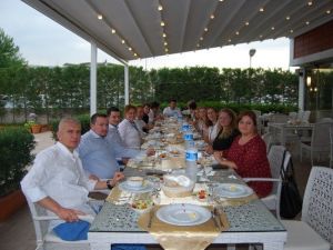 Adatıp Hastanesi’nde Performans Değerlendirme Toplantısı