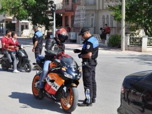 Korkuteli İlçesinde Motosiklet Denetimleri Aralıksız Sürüyor