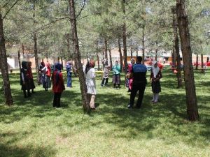 160 Öğrenci Polis Memurlarıyla Birlikte Doyasıya Eğlendi