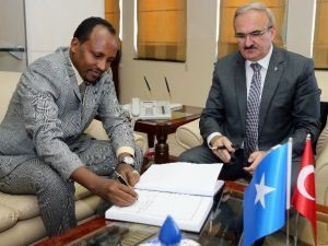 Somali Valisinden Bursa Valisine Ziyaret