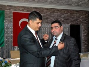 Daşdelen’e Azerbaycan-türkiye Kardeşliğine Verdiği Önemden Dolayı Rozet Takdim Edildi