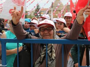 Saçaklar Sitesi Ve Uzun Çarşı Sakinleri MHP’yi Dinledi