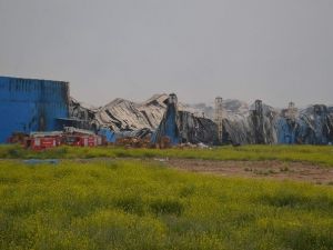 Cam Fabrikasındaki Yangın Söndürüldü