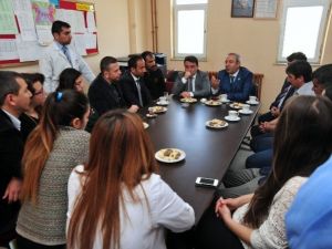YYÜ’den Işıkpınar İlköğretim Okulu’na Ziyaret