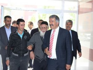 AK Partili Fırat, HDP’yi Eleştirdi