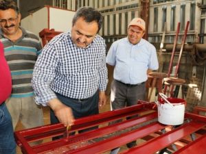 Hüseyin Samani Bu Kez De Boya Yaptı