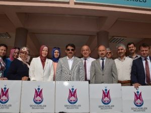Şehzadeler’den Tütüncüoğlu’na Bilgisayar Desteği