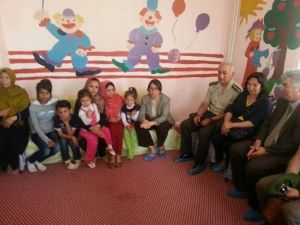 Validen Mültecilere Ziyaret