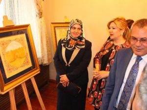 Ardahan’da Büyüleyen Tezhip Sergisi