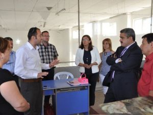 Başkan Alıcık, İsabeyli El Sanatları Kursunu Ziyaret Etti