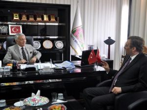 SDÜ Rektörü Çarıkçı’dan Başkan Günaydın’a Ziyaret
