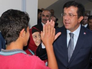 Bakan Zeybekci, Adnan Menderes’i Andı