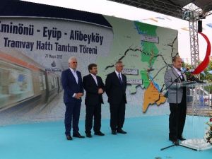 Kadir Topbaş: “Tramvaylar Elektriği Raylardan Alacak”