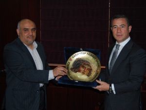 Kashan Ticaret Odası Heyeti, GTO’yu Ziyaret Etti
