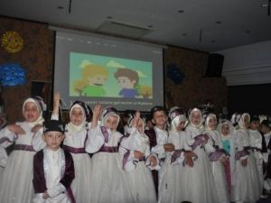 Minik Öğrencilerden Muhteşem Gösteri