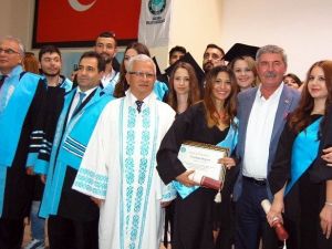 17 Eylül Üniversitesi İibf’de Mezuniyet Coşkusu