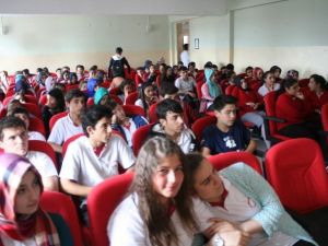 Lise Öğrencilerine Trafik Semineri