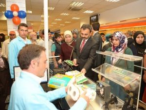 Çorum’da Belediye Gıda Bankası Hizmete Açıldı