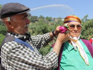 Aydın’ın En Centilmen Erkekleri Bu Köyde Yaşıyor