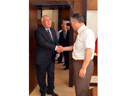 Şoförler Vali Ayyıldız'ı ziyaret etti