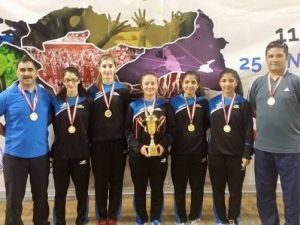 Anadolu Yıldızları Ligi Badminton Türkiye Şampiyonu Erzincan