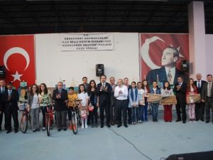 ’Çerkezköy Okuyor’ Projesinin En İyileri Ödüllendirildi