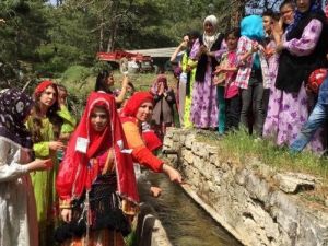 İshaklar’da Kültür Şöleni Coşkusu