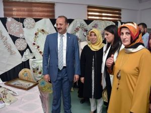 Mamaklı Kadınların Eserleri Görülmeye Değer