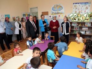 Girne Sosyal Tesisi Kursiyerleri El Emeği Göz Nurunu Sergiledi