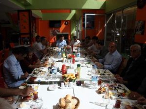 Mesleklerinde 50. Yılını Dolduran Gazetecilere Plaket Verildi