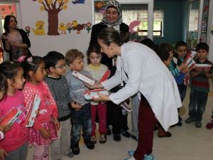 Anaokulu Öğrencilerine Flor Cila Uygulaması Yapıldı