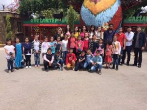 Köy Okulu Öğrencilerine Hayvanat Bahçesi Gezisi