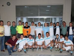 Deski Futbol Turnuvasında Buluştu