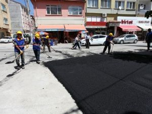 Kırmızıtoprak Mahallesinde 21 Sokak Asfaltlandı